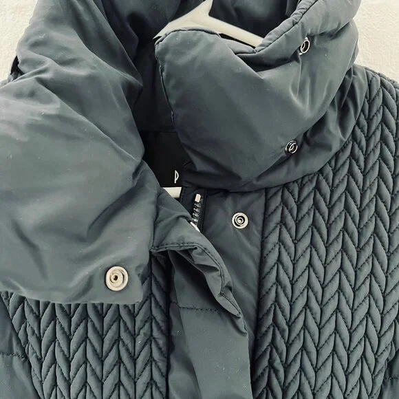 Post Card - Italian Luxury Puffer Deneb Coat - Navy Blue - Size 38